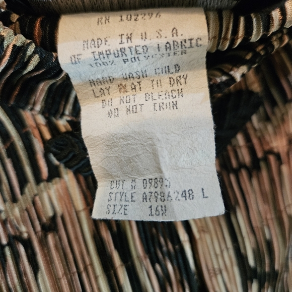 Connected Apparel Textured Boho Abstract Top, Black/tan, Size 16W - Picture 5 of 5